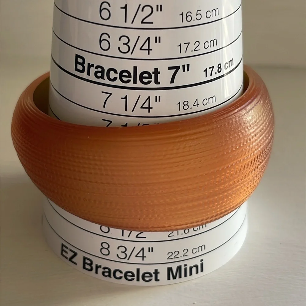 Vintage Style Textured Orange Lucite Chunky Statement Bangle - Picture 6 of 8